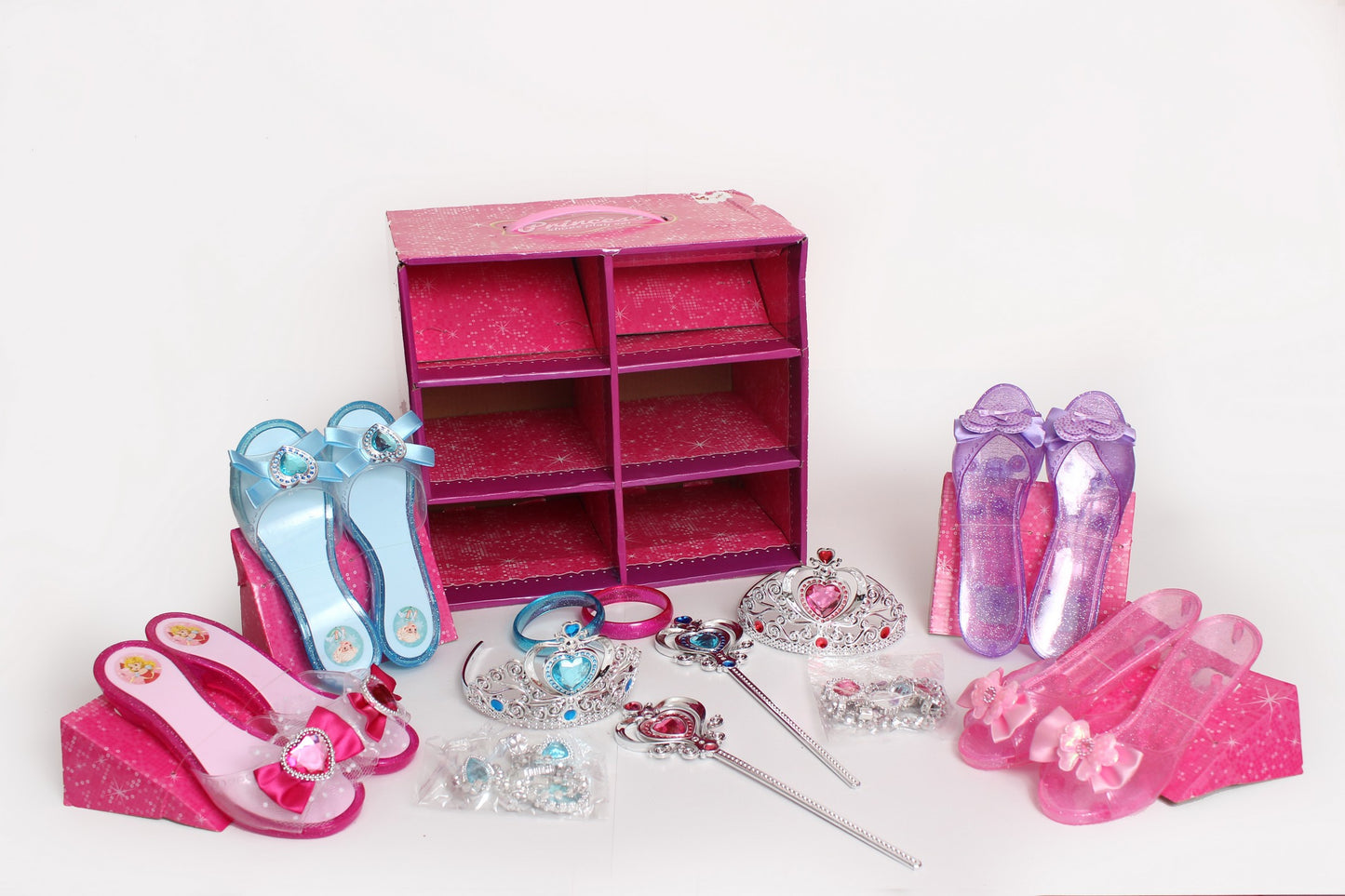 Set de princesas + coronas + zapatillas + accesorios
