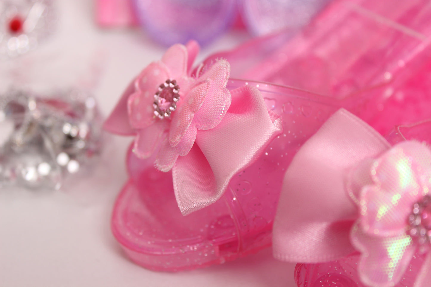 Set de princesas + coronas + zapatillas + accesorios