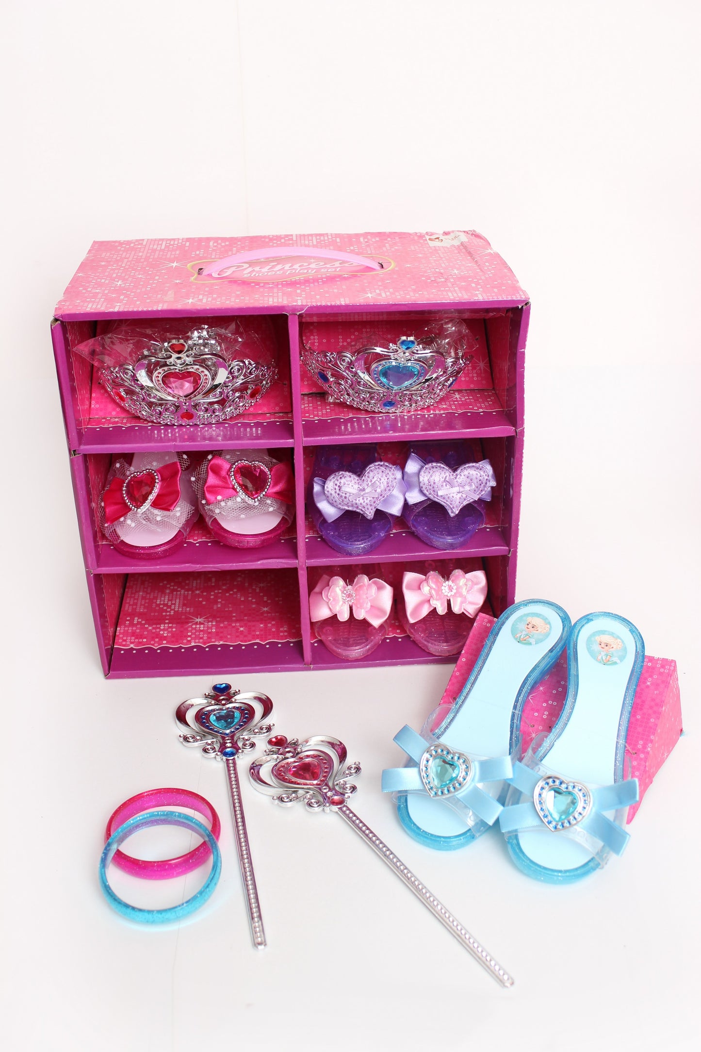 Set de princesas + coronas + zapatillas + accesorios